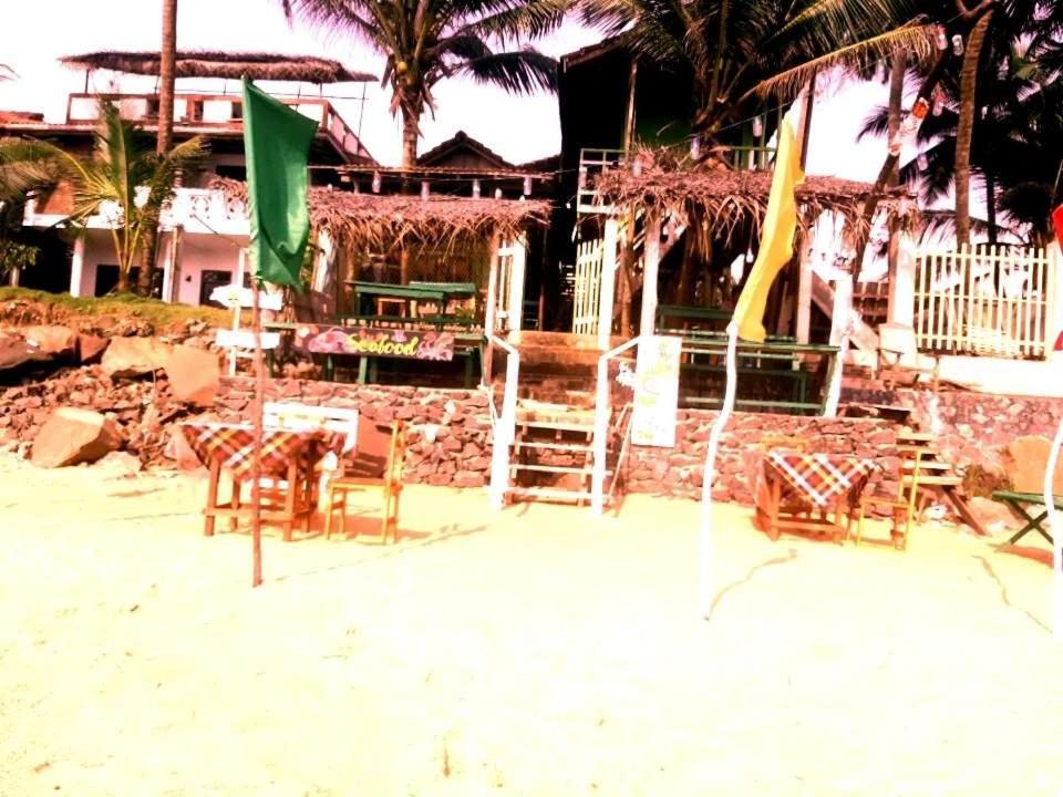 Luna Beach Home & Cabanas Galle Exterior foto